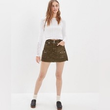 American Eagle Corduroy Cargo Mini Skirt in Army Green Size 2