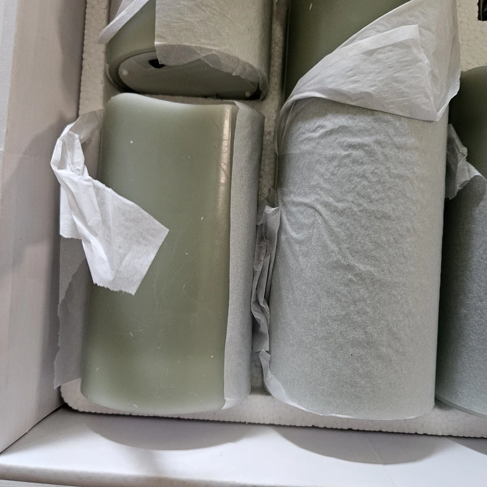 Juego de 6 velas sin llama Home Reflections Ultimate en verde salvia H271337 Foto 3 de 4