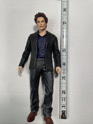 Vintage NECA Twilight New Moon Edward 7'' Action Figure 2009