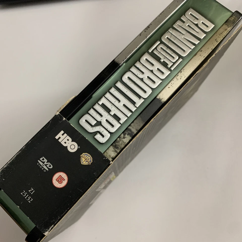 Band Of Brothers : The Complete Series Commemorative Steel Box (DVD) Region 2 - Image 2 of 4