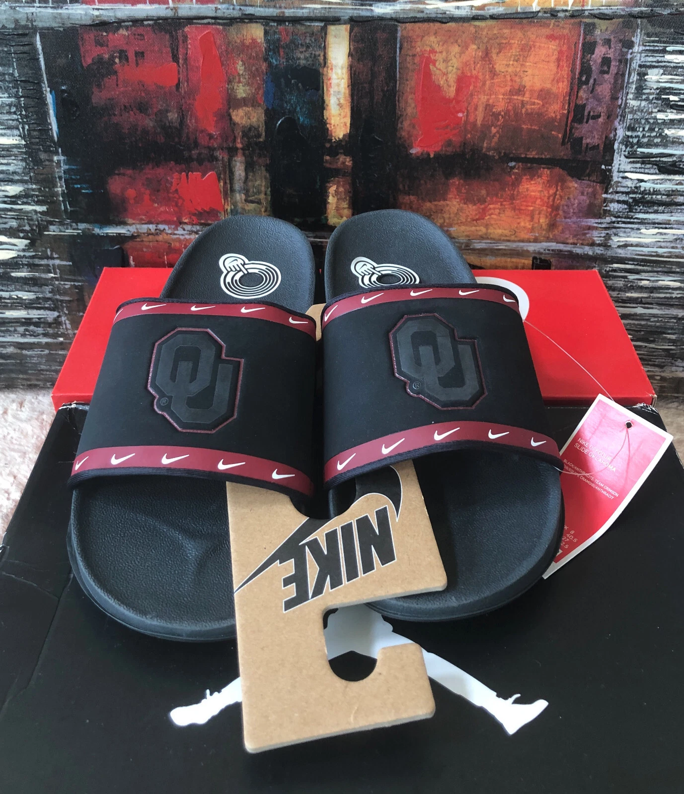 Sandali Nike Offcourt Slide OU Oklahoma Sooners NCAA DD0536 001 taglia uomo 11