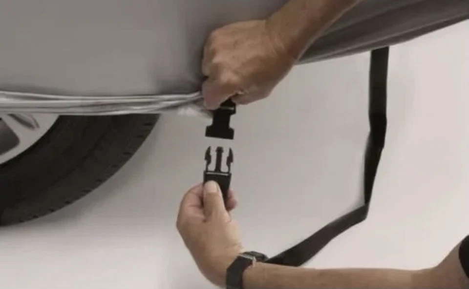 Cubierta de coche personalizada para Nissan Versa 2012-2016 INTRO-TECH todo tipo de clima/impermeable Foto 4 de 4