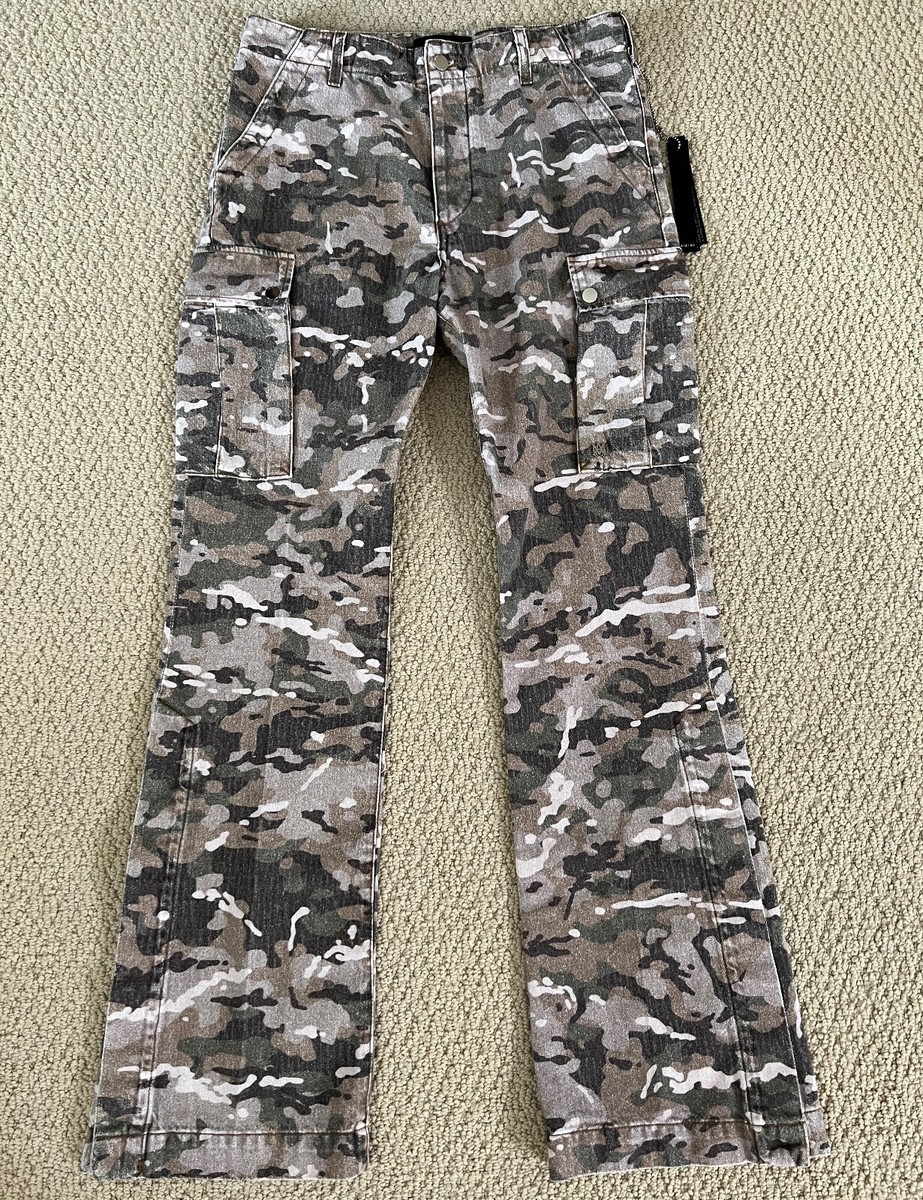 【新品】AMIRI M65 CAMO CARGO KICK FLARE 31 NWT Amiri M65 Camouflage Print Denim Kick Flare Leg Cargo