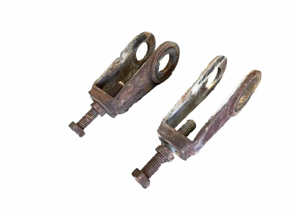 Ajustadores de corrente de roda traseira 1981 Kawasaki KX 420 KX420 - Imagem 4 de 4