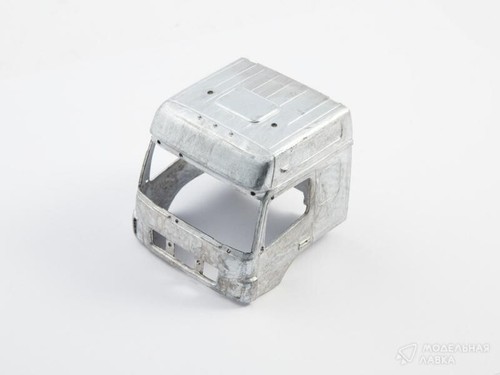 AVD Modell 1/43 Kamaz 5490 LKW Modellbausatz - Bild 2 von 5