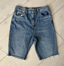 Levi  s Premium High Waisted Jean Shorts Blue Raw Hem Women  s Size 28