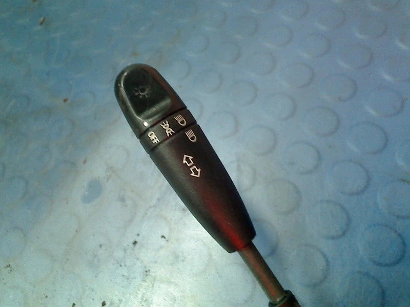 2007 Daewoo / Chevrolet Matiz Combi Switch - Image 3 of 4