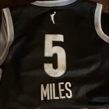 Minnesota Lynx Miles #5 Signed Basketball Jersey Original WNBA Event