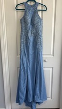 Light Blue Prom / Special Occasion Gown. Tag says size 2, But More 8-10