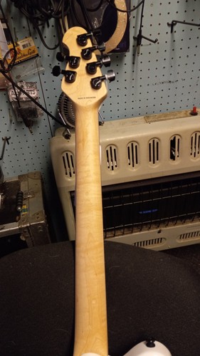 STERLING by MusicMan AXIS-GET YOUR EDDIE ON-BONUS WITH EXTRAS-FORTMADISONGUITARS - Picture 4 of 6