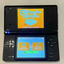 Nintendo DSI + Stylus + Charger