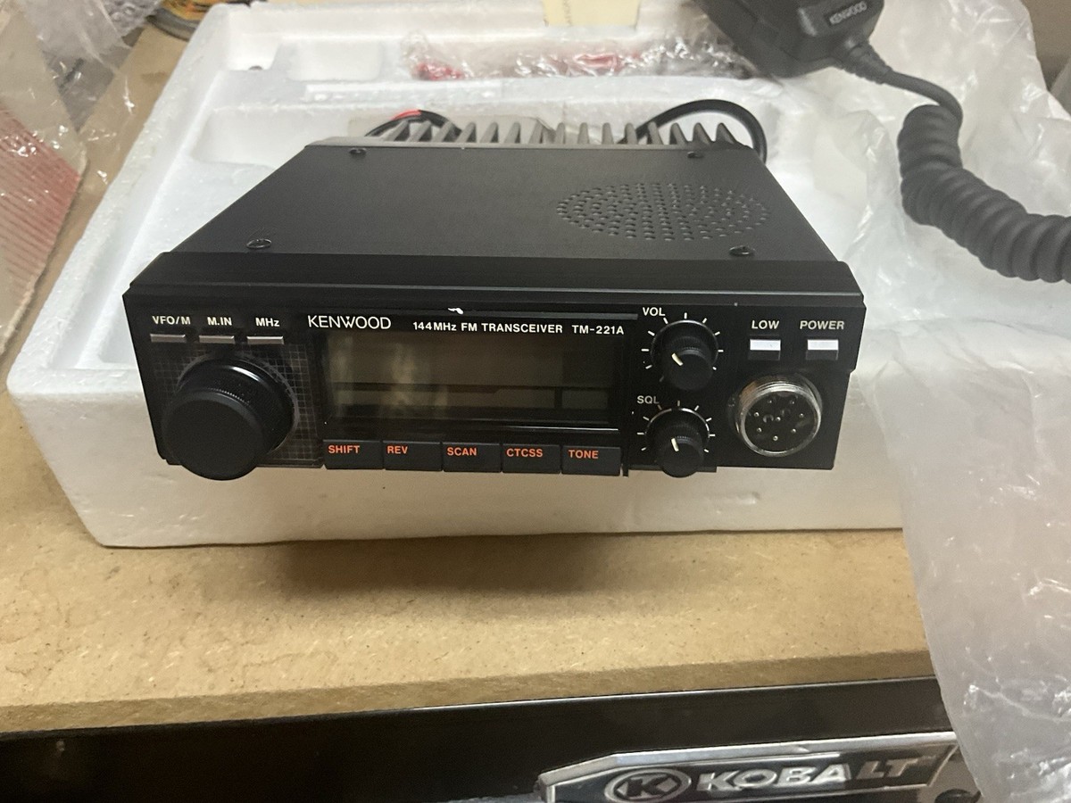 Vintage Kenwood TM-221A FM Transceiver amateur radio NEW in Open