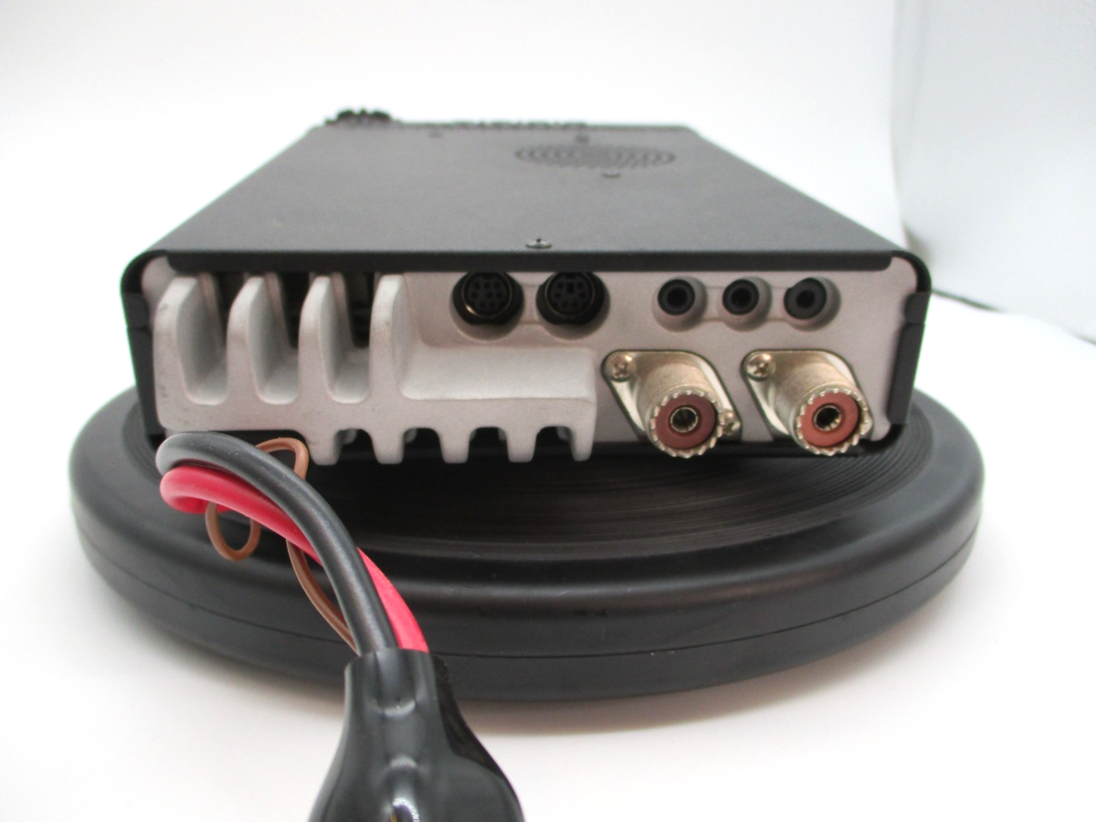 YAESU FT-857 DS HF/50/144/430MHz 20W/10W Transceiver Operation