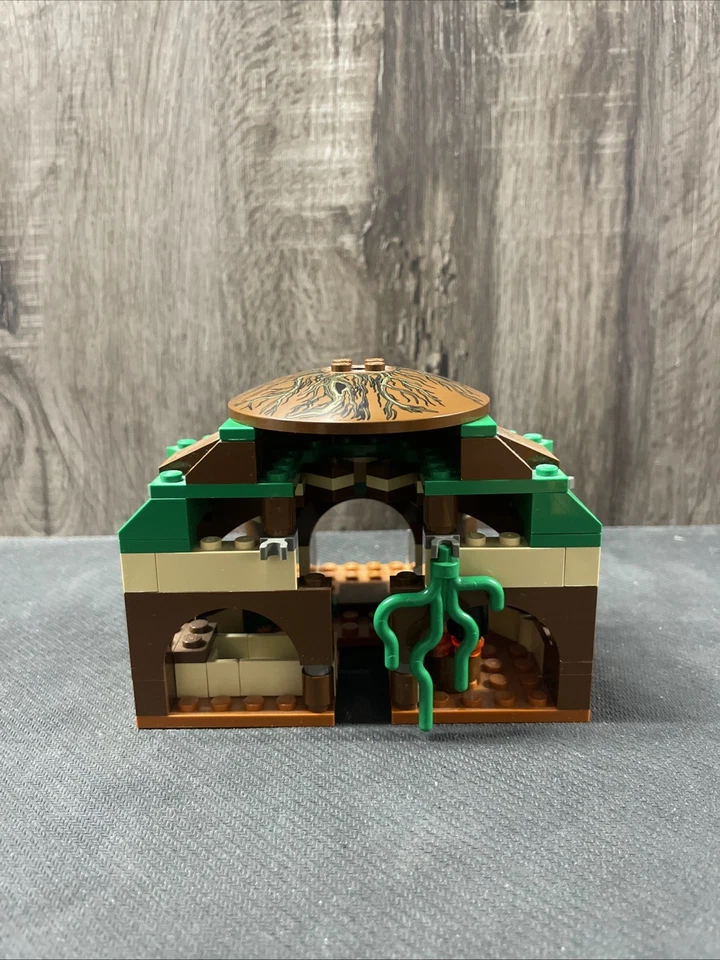 Lego Star Wars Yoda’s Hut From Set 4502 (2003) - Image 3 of 4