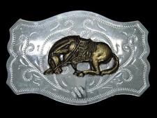 TD03121 VINTAGE 1970s  HORSE  ENGRAVED WESTERN  COWBOY BELT BUCKLE