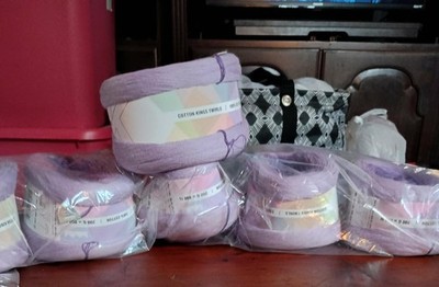 Hobbii 100% Cotton Kings Twirls Cakes Color 06 Amethyst Sultan 200g 874yd