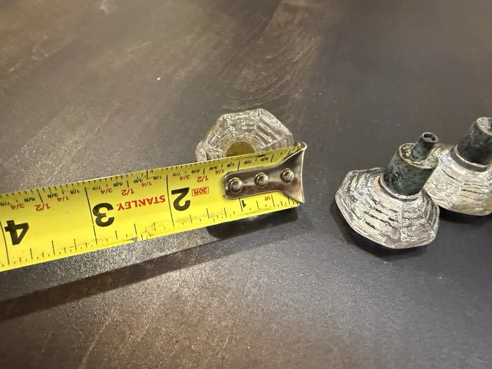 Set of 4 Vintage Clear Glass Brass Cabinet Drawer Knobs Pulls Octagonal 8-sided - Image 4 of 4