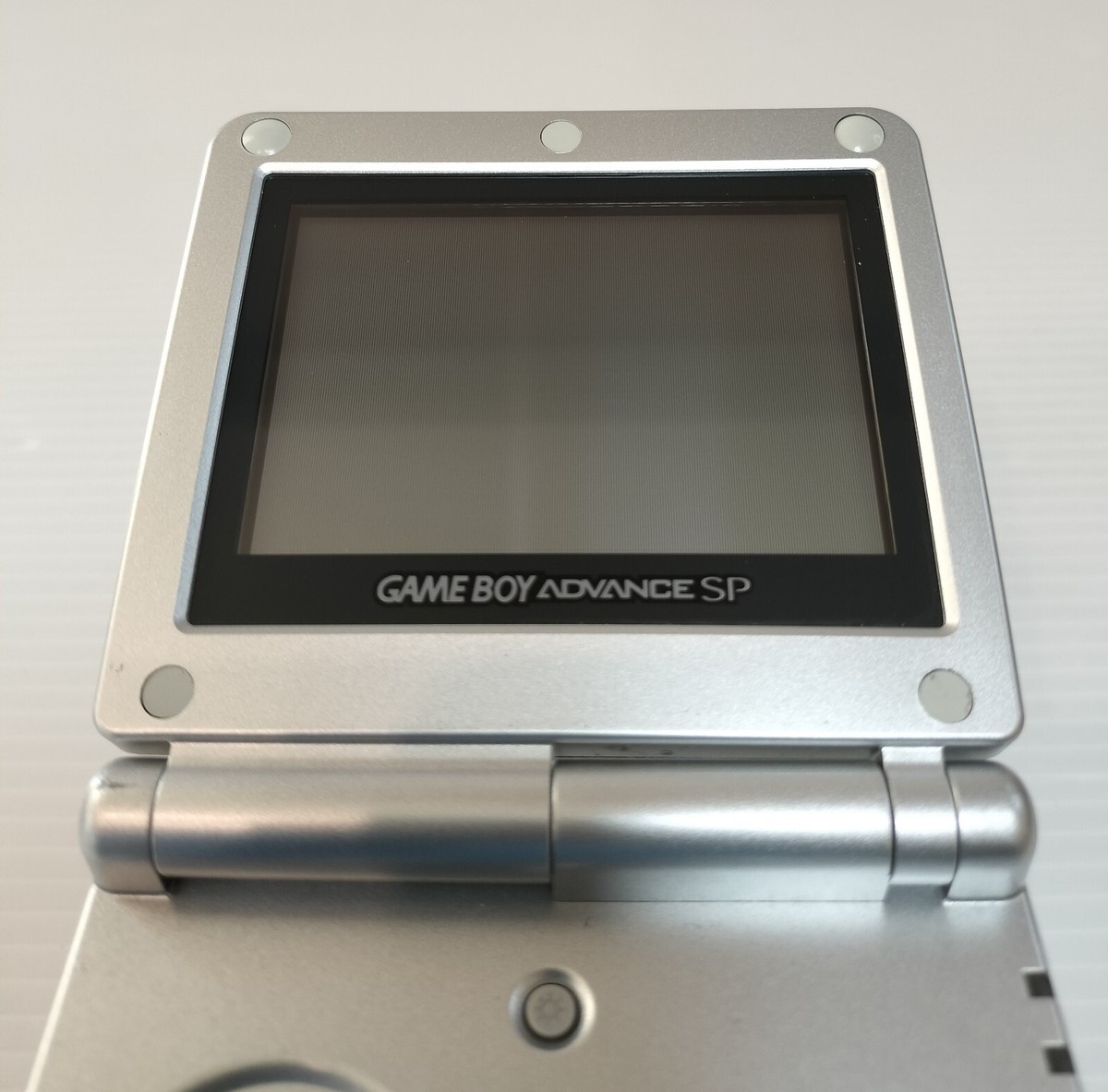 Nintendo Game Boy Advance SP シルバー Amazon.com: Nintendo Game Boy Advance SP - Silver