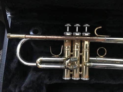 PLAYER BERKELEY Bb TRUMPET & ORIGINAL CASE SOUNDS GREAT FOR LEARNING STRAD COPY - Picture 6 of 12