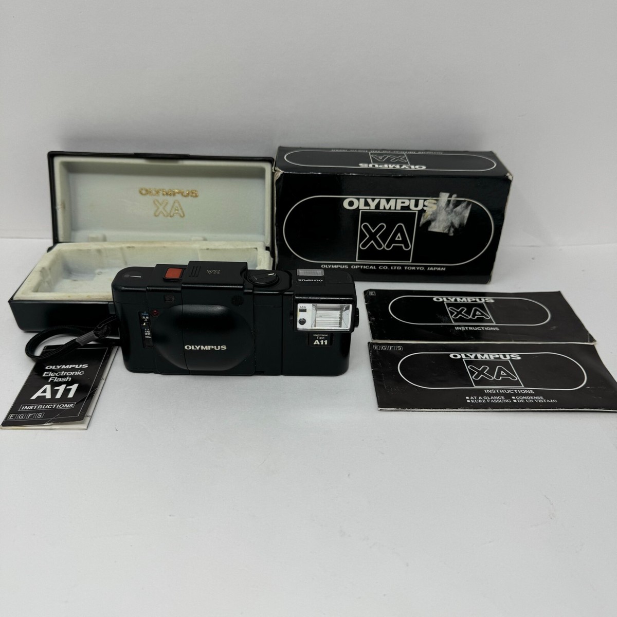 Olympus XA 35mm Rangefinder Film Camera W/Box + A11 Flash
