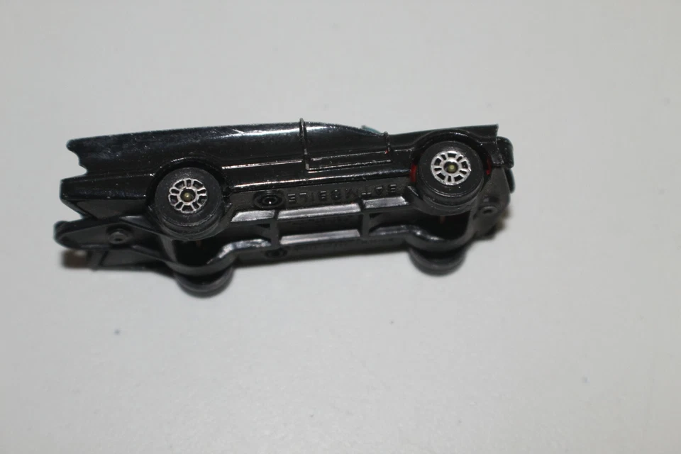 Vintage Batmobile Toy Diecast Corgi Juniors Batman 1976 DC Comics Car Black Red - Image 2 of 4