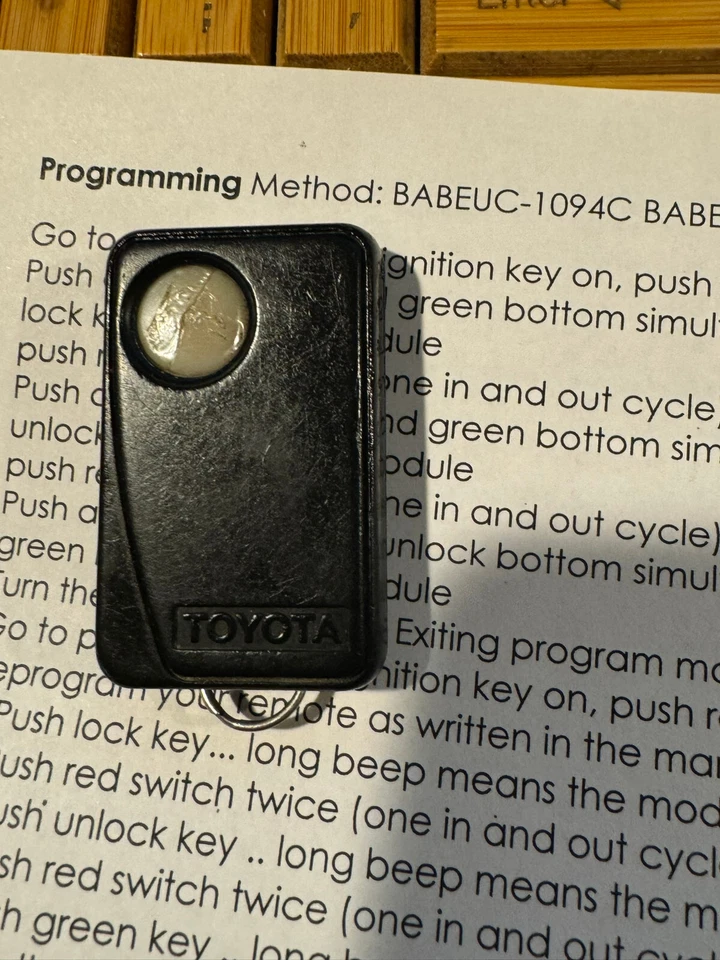 Coche de entrada sin llave BABEUC-1052 1163 Toyota clicker pitido OEM llavero transmisor Foto 3 de 4