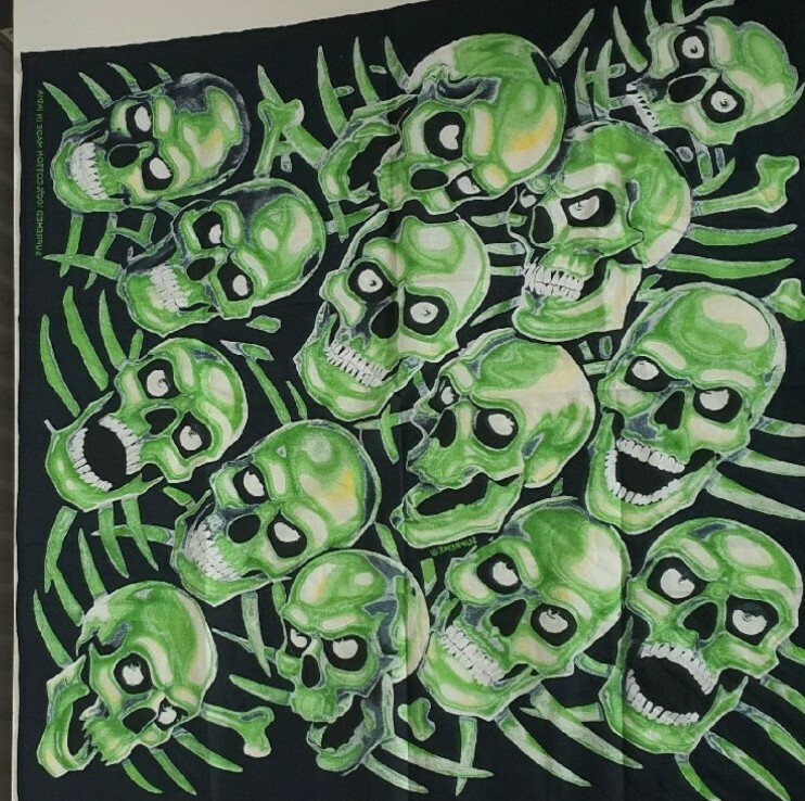 小物 Supreme Skull Pile Bandana SS18 Supreme Skull Pile Green Bandana Glow-In-The-Dark DSWT