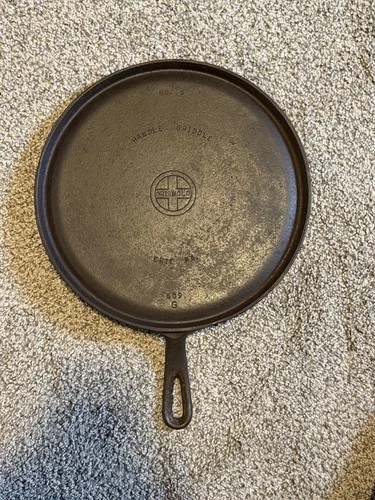 Griswold Cast Iron #9 Handle Griddle