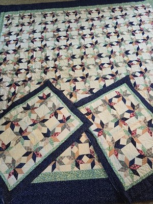 Vintage 8 Point Star Calico Quilt Queen 2 Shams 