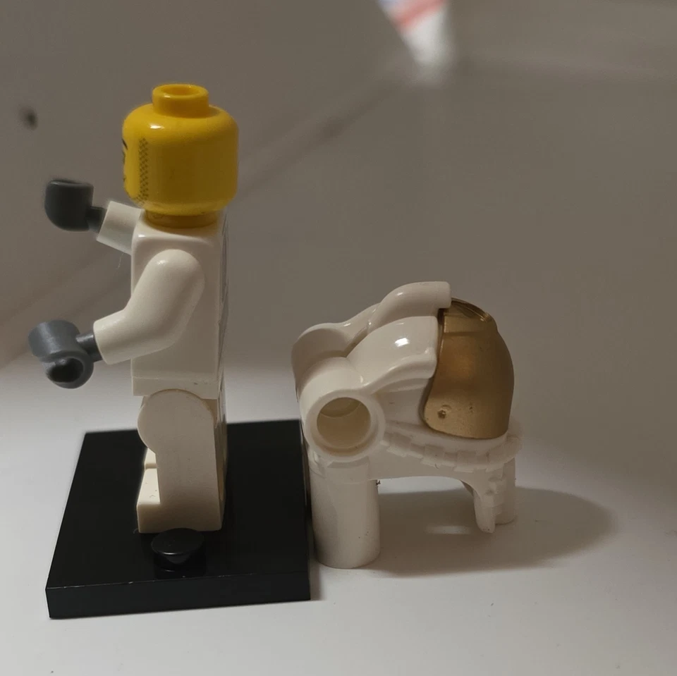 LEGO Space Port Utility Astronaut (Minifigure, CTY0568, Lego City, 60080, 60078) - Image 3 of 4