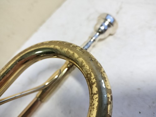 YTR-2310 YAMAHA Trumpet with hard case Lacquer peeling Rust Used Playable #2067 - Picture 11 of 19