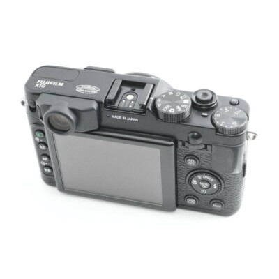 FUJIFILM X10 12MP Digital Camera with 12 Megapixel Optical Zoom