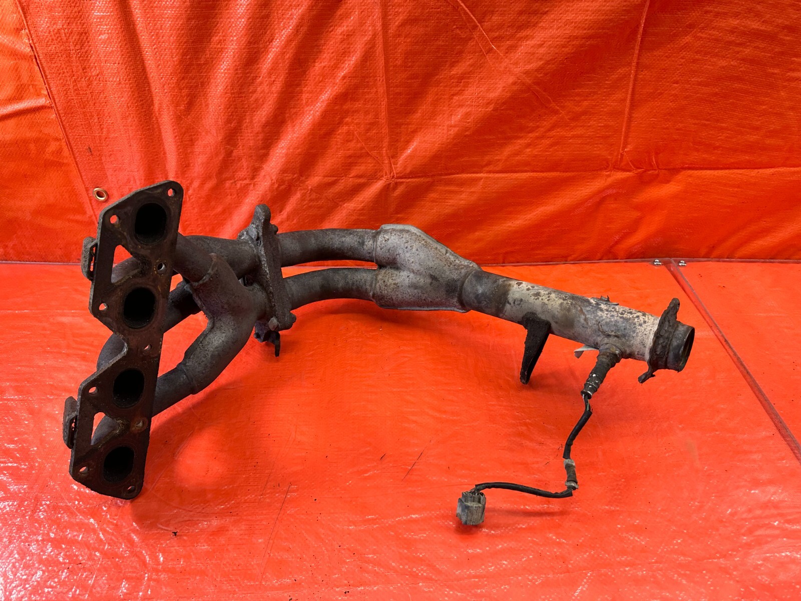 9900 HONDA CIVIC EX D16Y8 HEADER / EXHAUST MANIFOLD W/ DOWN PIPE A