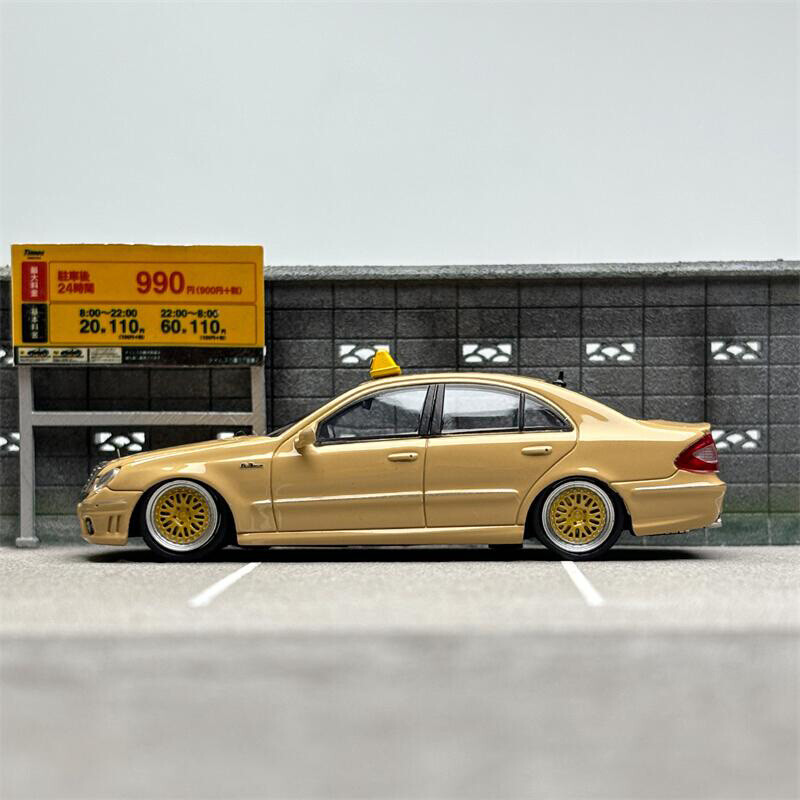 Picture 4 of 6