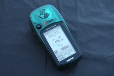 Garmin Etrex Venture Handheld GPS Device Working w/Garmin Belt-Clip-Style Holder