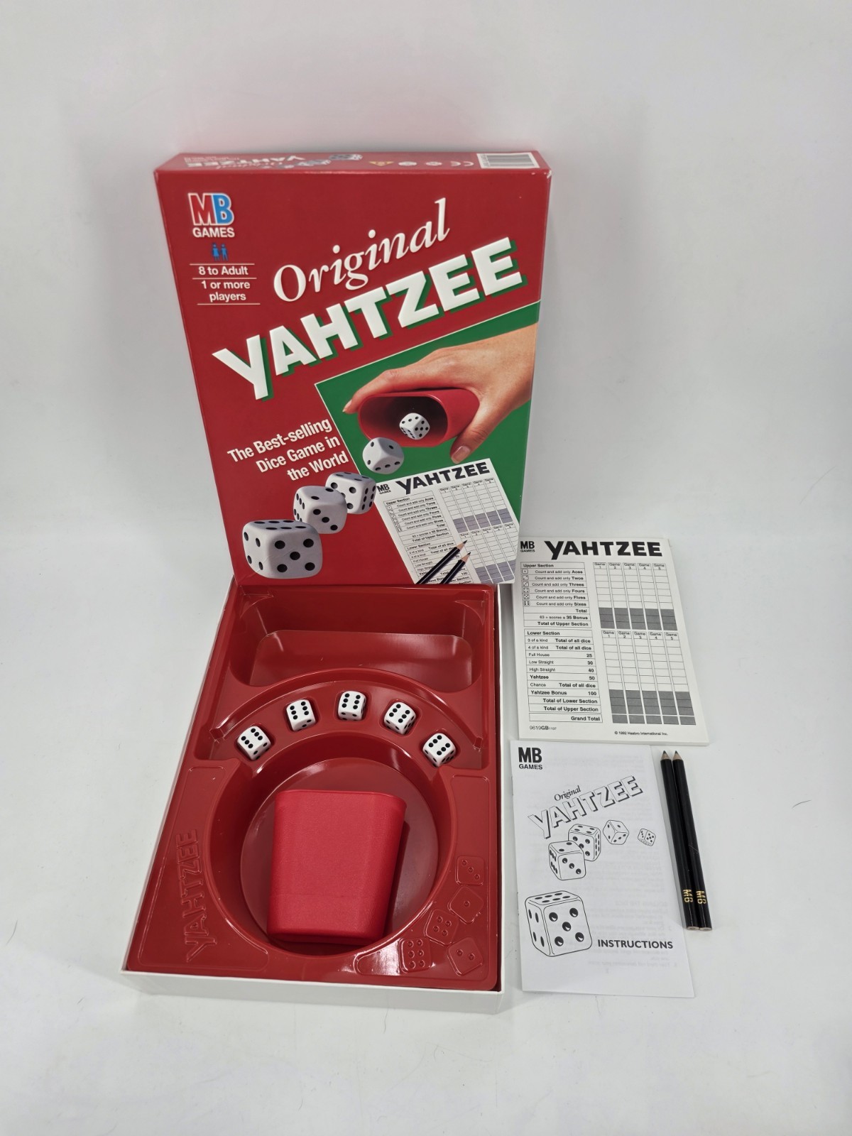 Vintage YAHTZEE Original Dice Board Game  1997  MB Games Family Game