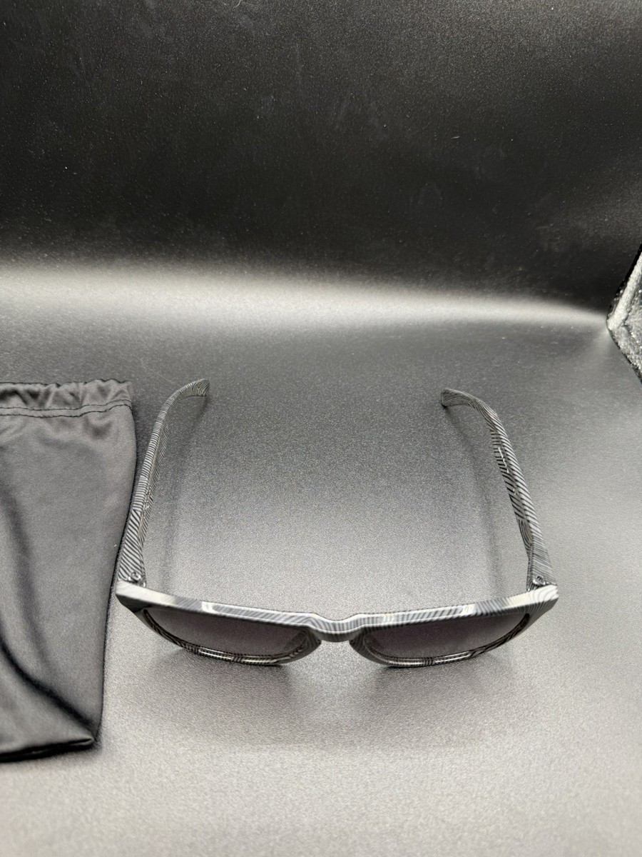 Oakley Frogskin Fingerprint Dark Grey Warm Grey Lenses OO9013-56