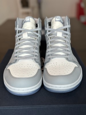 Dior × Nike Air Jordan 1 High OG \"DIOR\" Jordan 1 Retro High Dior Men's - CN8607-002 - US