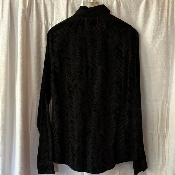 Camisa Elegante Vintage Roja Para Hombre Terciopelo Negro Texturizado, Talla L Foto 2 de 4