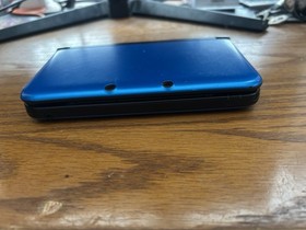 Nintendo 3DS XL Handheld System - Blue/Black Console With Pokemon Sun Charger!