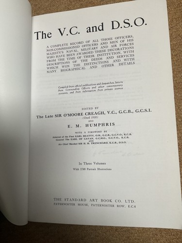 The Victoria Cross 1856-1920 - The VC and DSO Book - Picture 2 of 5