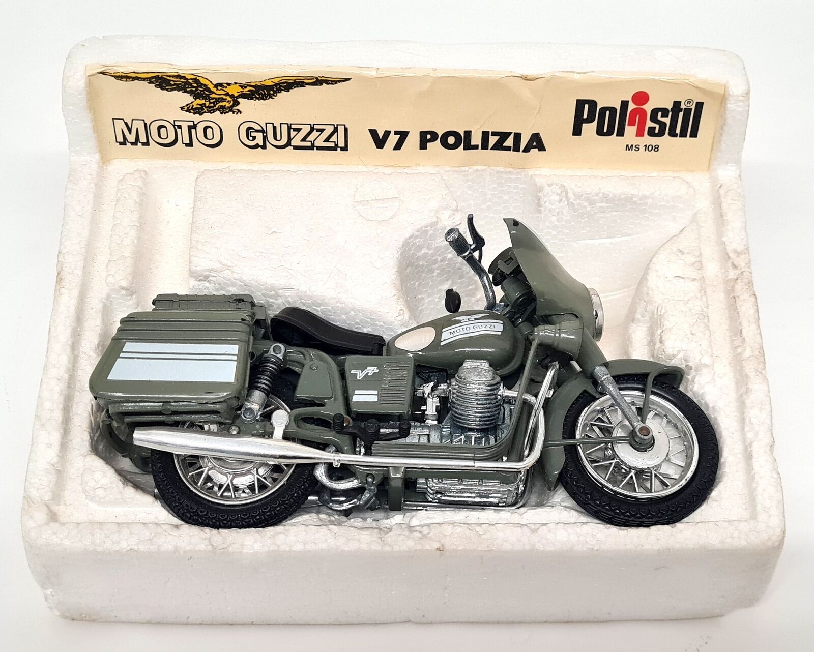 Foto 11 di 12