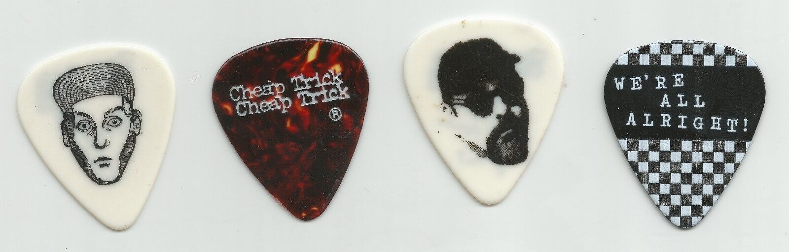 Guitar Pick Set by Max 48% OFF Mail order Cheap of 4 Trick Lot