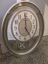 Seiko QXM549SL Melodies In Motion Wall Clock Swarovski Crystals Christmas Songs