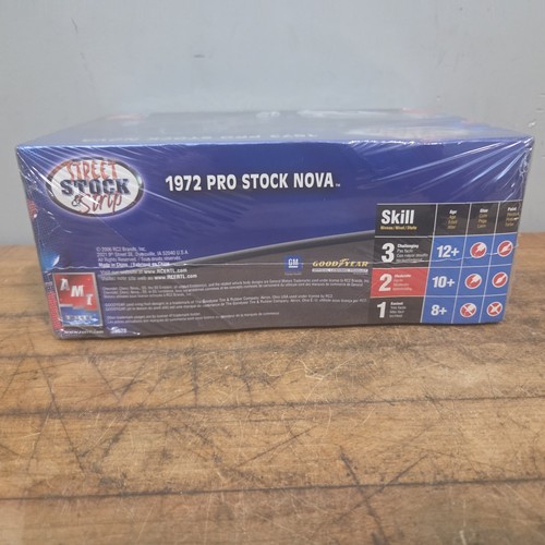 AMT 1/25 72 1972 Chevrolet Chevy Nova SS Pro Stock Stocker Drag Sealed - Picture 7 of 8
