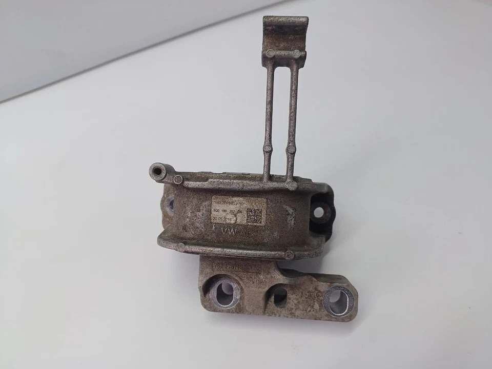 AUDI A3 TFSI SPORT MK3 2012-2016 Engine Mount Right Side 5Q0199262DA - Image 3 of 4