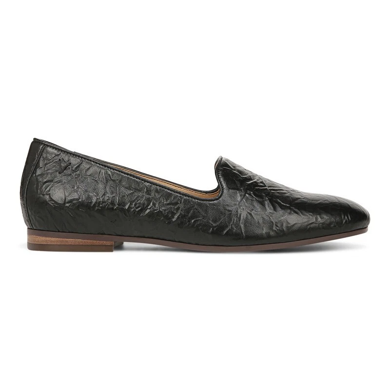 Vionic hotsell black pumps