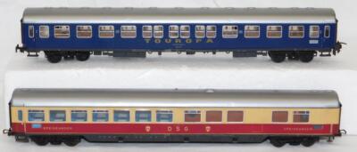 Rowa Passenger Cars 7131 Touropa & Spiesewagen DSG coach & diner Euro HO scale