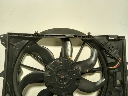 BMW Z4 Radiator Cooling Fan 2009-2017 2.0L N20B20U0 (N20B20A) 762414401 - Picture 2 of 11