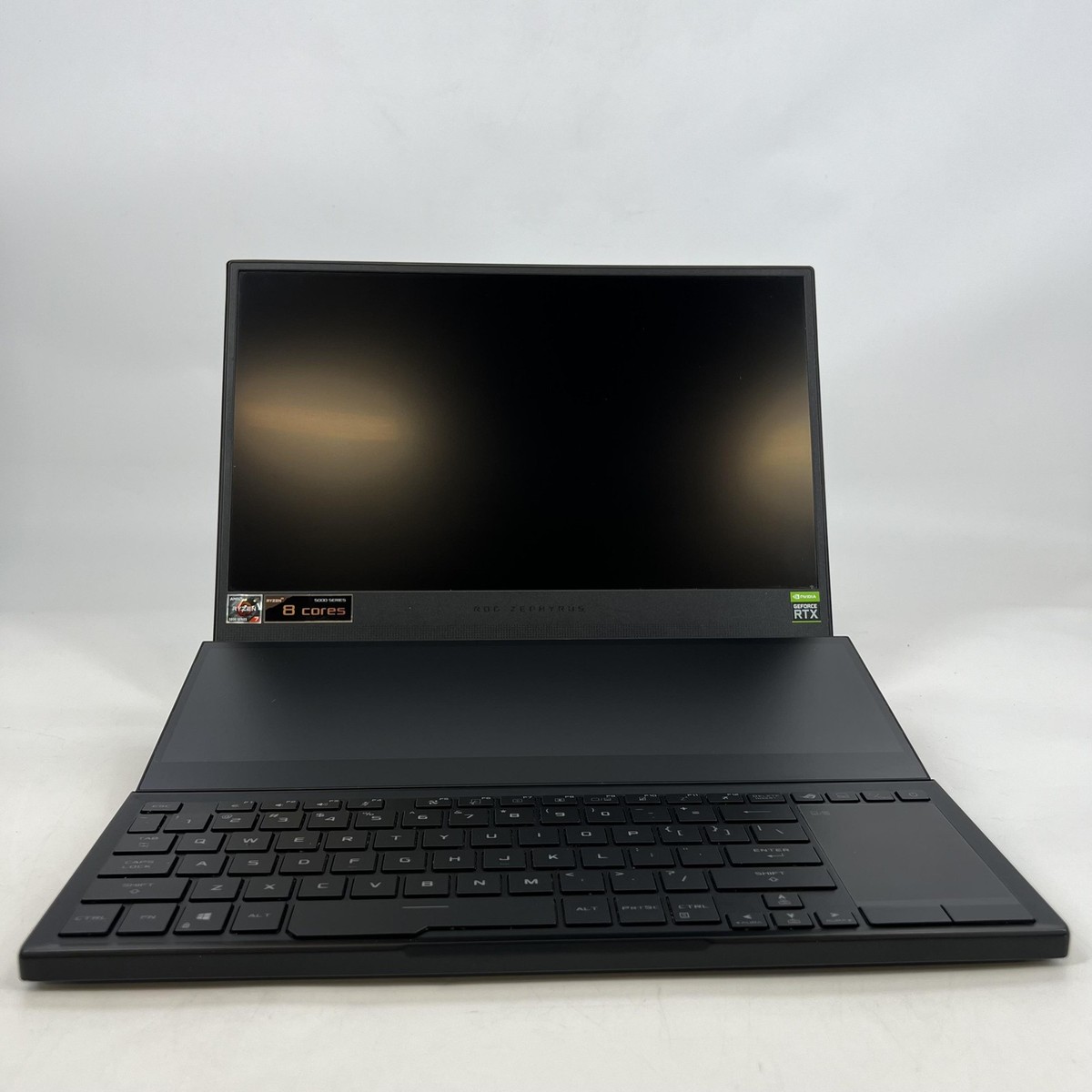 Asus ROG Zephyrus Duo 15 SE GX551 FHD 3.2GHz Ryzen 7 5800H 16GB